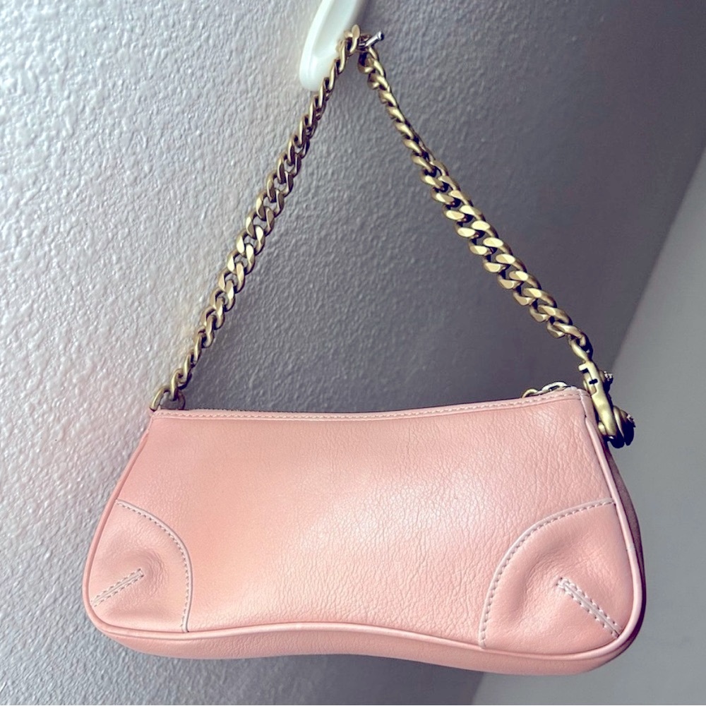 Juicy Couture ✨Pink Leather Baguette Shoulder Bag - Picture 2 of 11